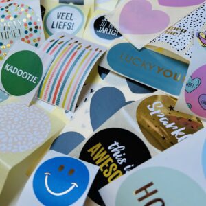 Cadeaustickers verrassingsset met 50 stickers