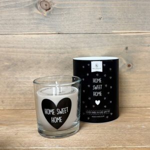 zwarte cadeaukoker met geurkaars en opdruk home sweet home